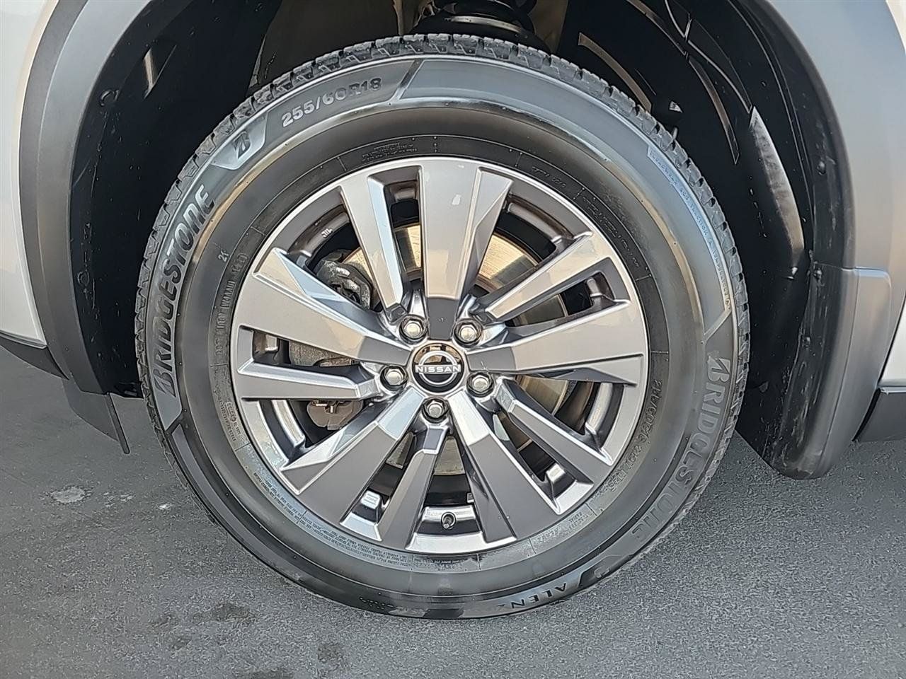 Used 2023 Nissan Pathfinder SV w/ Black Appearance Package AWD/4WD image 25
