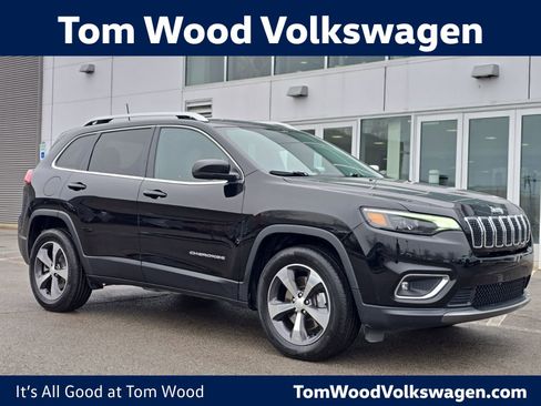 Used 2019 Jeep Cherokee Limited image 1