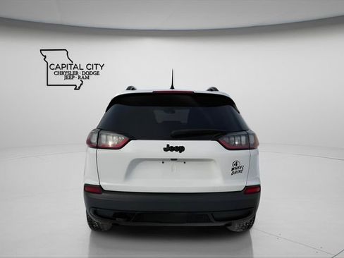 Used 2022 Jeep Cherokee Latitude w/ Sun & Sound Group image 6