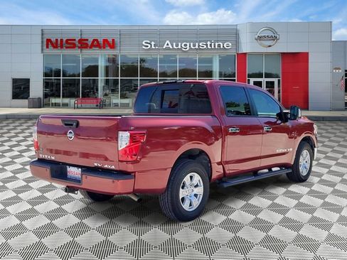 Used 2019 Nissan Titan SV w/ SV Convenience Package AWD/4WD image 2