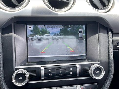 Used 2019 Ford Mustang Premium RWD image 20