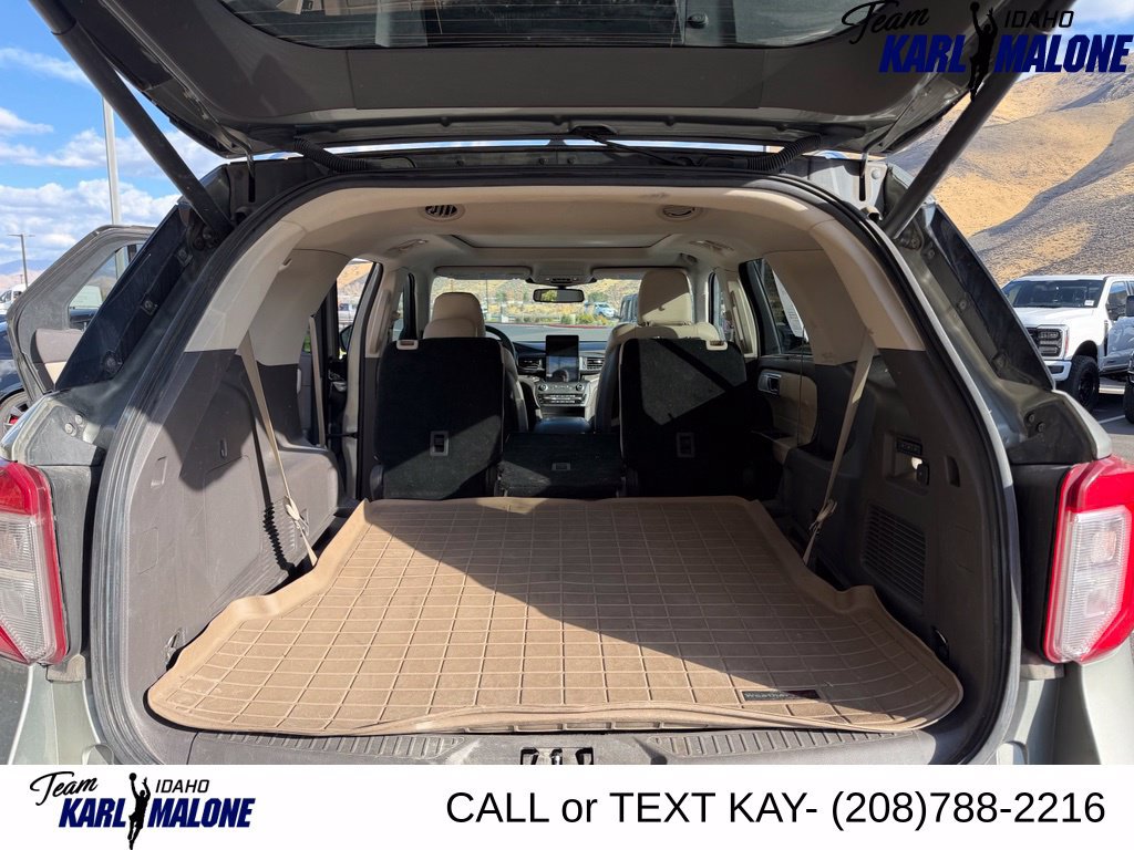 Used 2020 Ford Explorer Platinum w/ Premium Technology Package AWD/4WD image 32