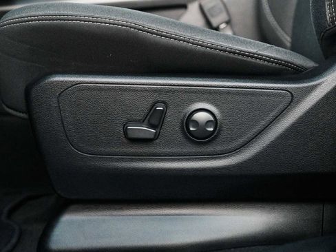 Used 2023 RAM 1500 Big Horn image 32