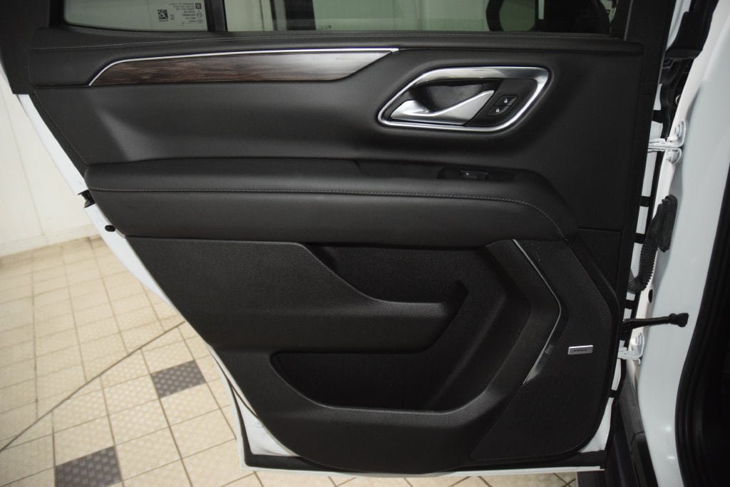 Used 2022 Chevrolet Tahoe LT w/ Luxury Package AWD/4WD image 45