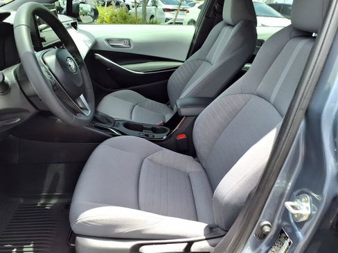 Used 2025 Toyota Corolla SE FWD image 23