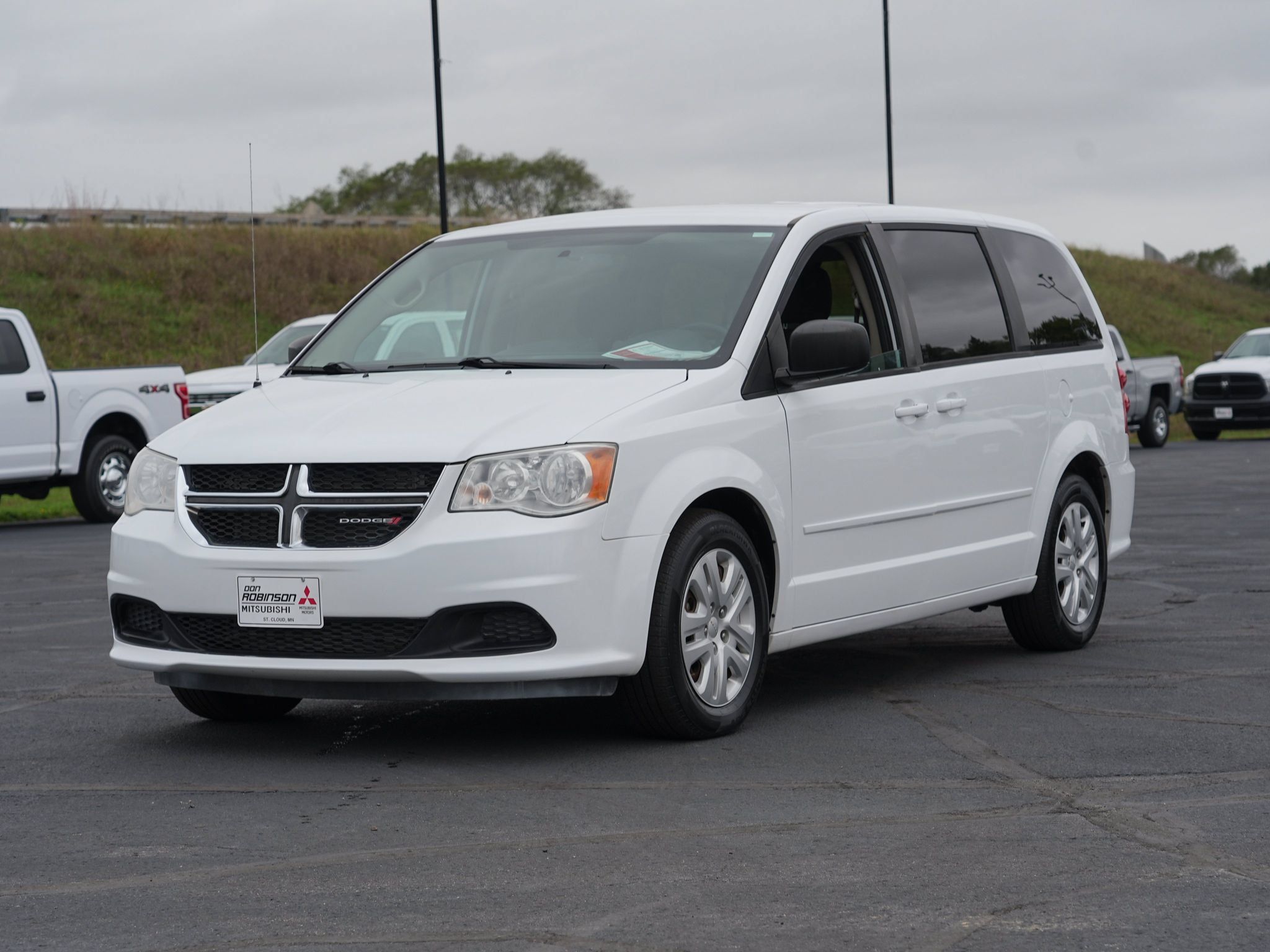 Used 2016 Dodge Grand Caravan SE w/ Quick Order Package 29E SE FWD image 8