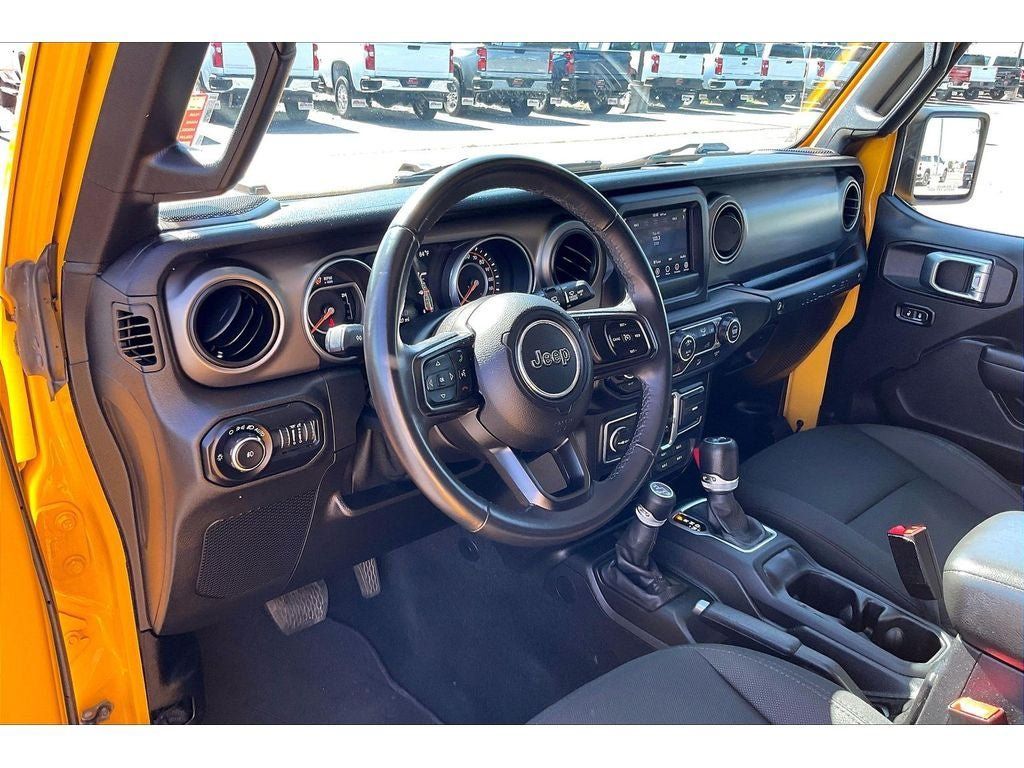 Used 2018 Jeep Wrangler Unlimited Sport S AWD/4WD image 16