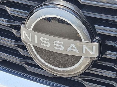 Used 2023 Nissan Rogue SV AWD/4WD image 41