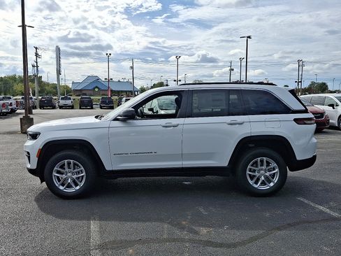 New 2025 Jeep Grand Cherokee Laredo X image 5