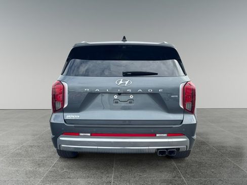 Used 2023 Hyundai Palisade Calligraphy w/ Cargo Package AWD/4WD image 4