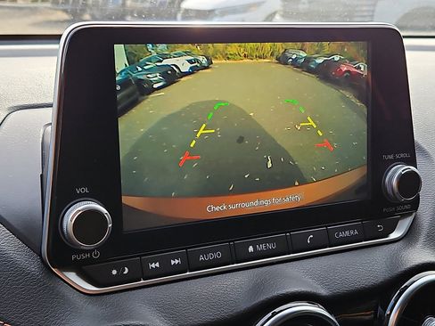 Certified 2022 Nissan Sentra SR w/ Electronics Package image 17