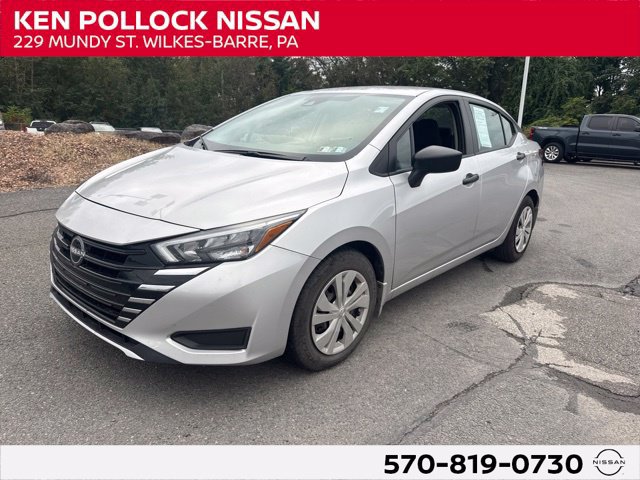 Used 2025 Nissan Versa S w/ Trunk Package FWD image 1