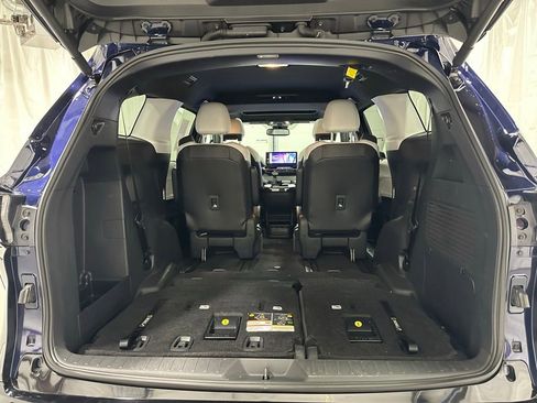 Used 2025 Toyota Sienna XSE image 55