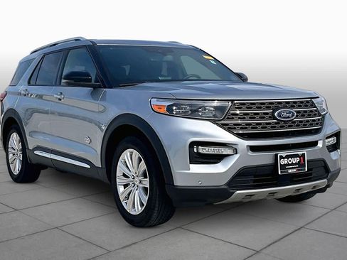 Used 2023 Ford Explorer King Ranch w/ Technology Package RWD image 3