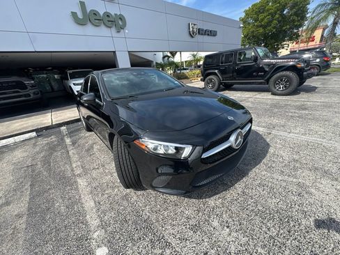 Used 2019 Mercedes-Benz A 220 4MATIC image 2