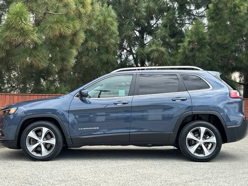 Used 2020 Jeep Cherokee Limited w/ Advanced Safety Group FWD image 7