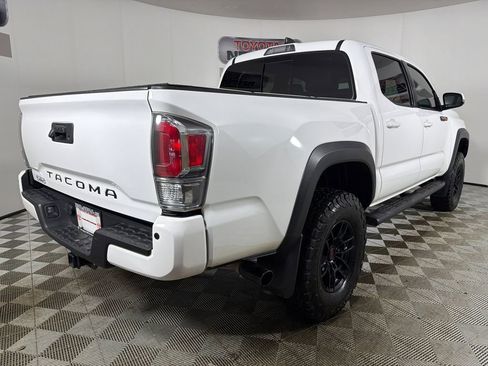 Used 2020 Toyota Tacoma TRD Off-Road w/ Technology Package image 3