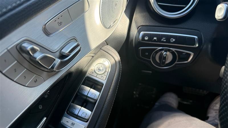 Used 2018 Mercedes-Benz GLC 63 AMG 4MATIC image 31