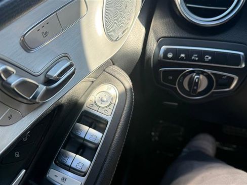 Used 2018 Mercedes-Benz GLC 63 AMG 4MATIC image 31