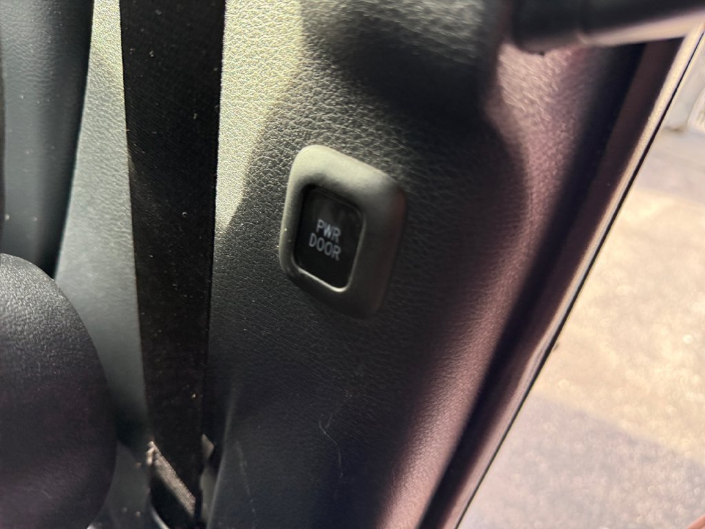 Certified 2025 Toyota Sienna Platinum AWD/4WD image 25