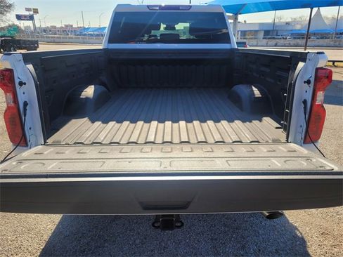 Used 2025 Chevrolet Silverado 2500 Custom w/ Custom Value Package image 13