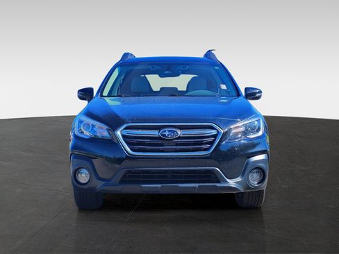 Used 2018 Subaru Outback 2.5i Limited AWD/4WD image 2