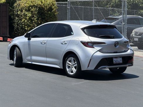 Used 2019 Toyota Corolla SE FWD image 5