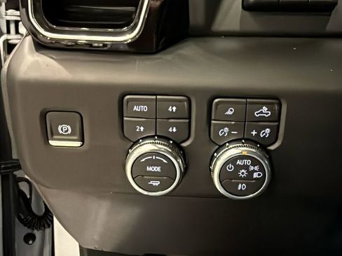 New 2026 GMC Sierra 1500 Denali w/ Technology Package AWD/4WD image 34