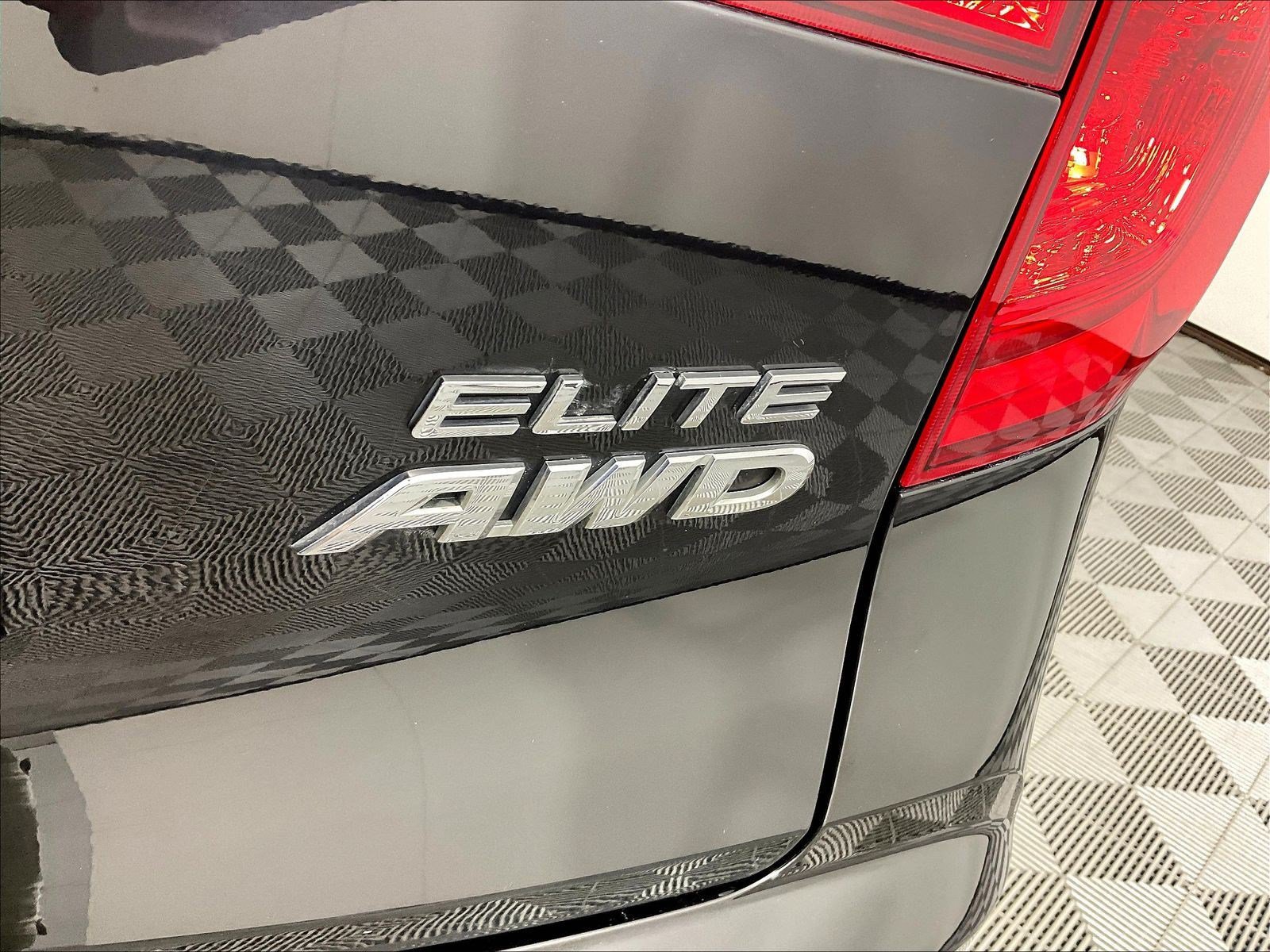 Used 2016 Honda Pilot Elite image 24