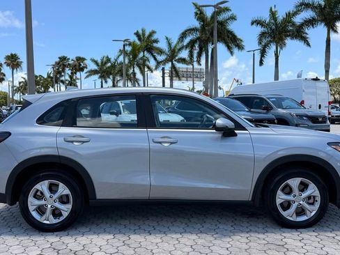 Used 2023 Honda HR-V LX image 13