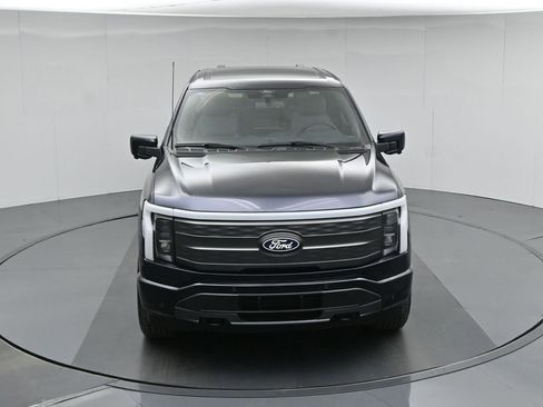 Used 2025 Ford F150 Lightning Lariat w/ Max Trailer Tow Package image 41