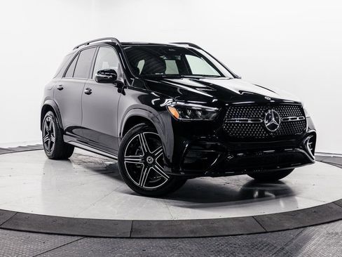 Used 2025 Mercedes-Benz GLE 450e 4MATIC w/ AMG Line Exterior image 1