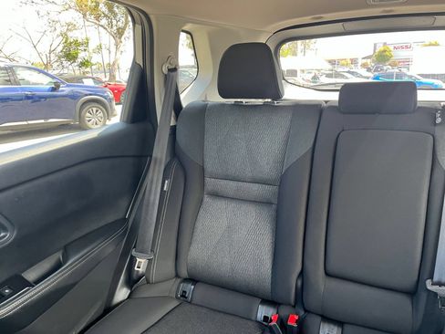 Used 2025 Nissan Rogue SV AWD/4WD image 41