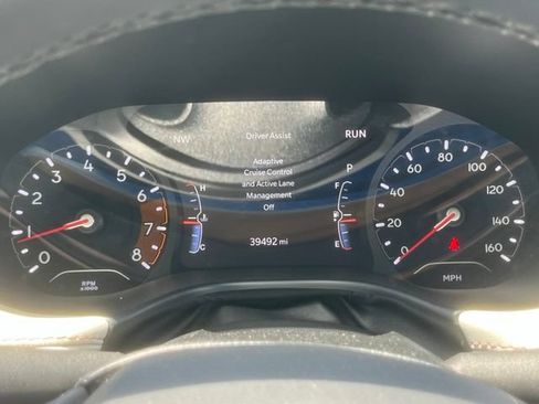 Used 2025 Jeep Compass Limited AWD/4WD image 15