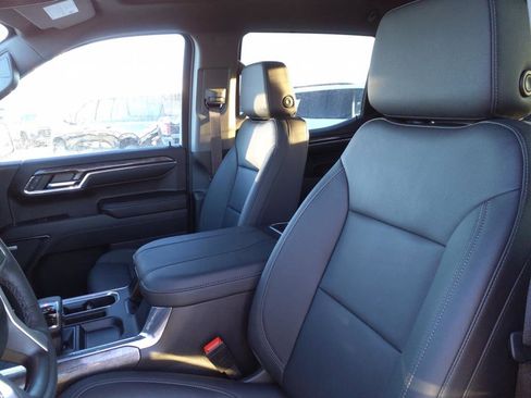 Used 2024 Chevrolet Silverado 1500 LTZ w/ LTZ Convenience Package II image 17