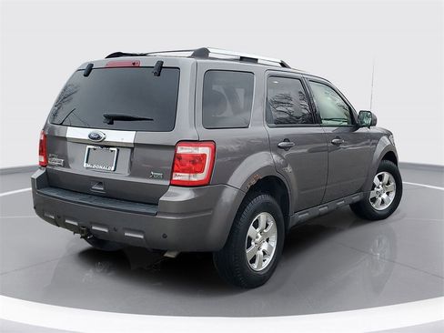 Used 2011 Ford Escape Limited w/ 302A Rapid Spec Order Code image 3