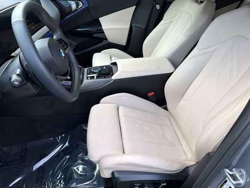 Used 2026 BMW X3 xDrive30i w/ Premium Package AWD/4WD image 5