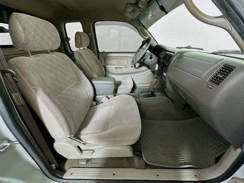 Used 2002 Toyota Tacoma PreRunner image 22