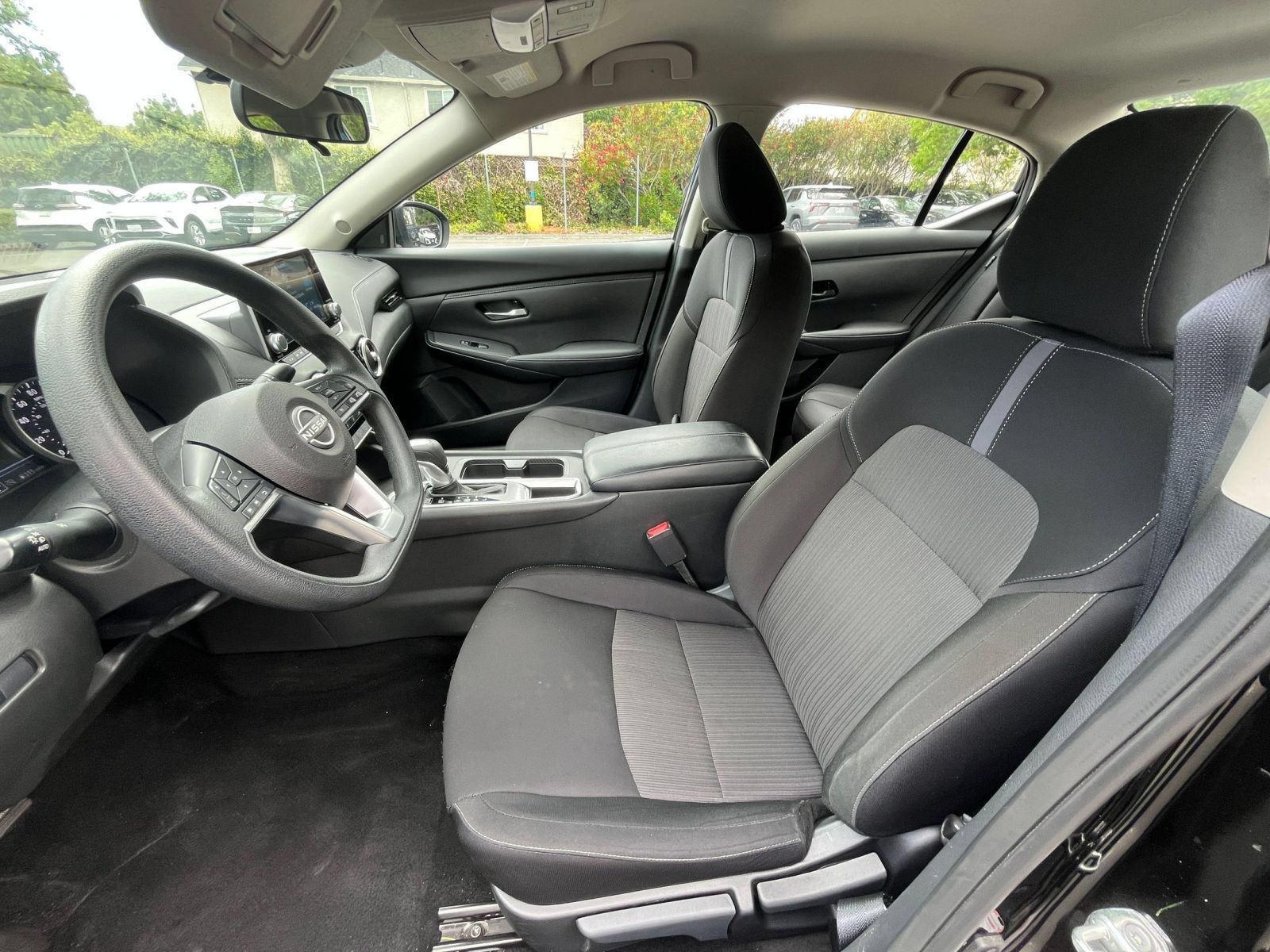 Used 2025 Nissan Sentra SV FWD image 24