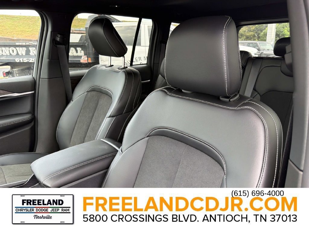 New 2027 Jeep Grand Cherokee Altitude AWD/4WD image 21