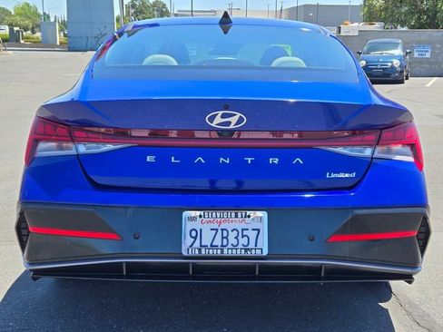 Used 2024 Hyundai Elantra Limited FWD image 5