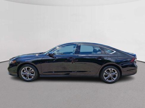 Certified 2023 Honda Accord EX image 6