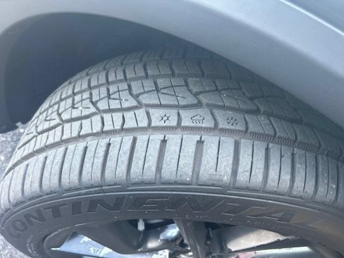 Used 2019 INFINITI QX50 AWD image 11