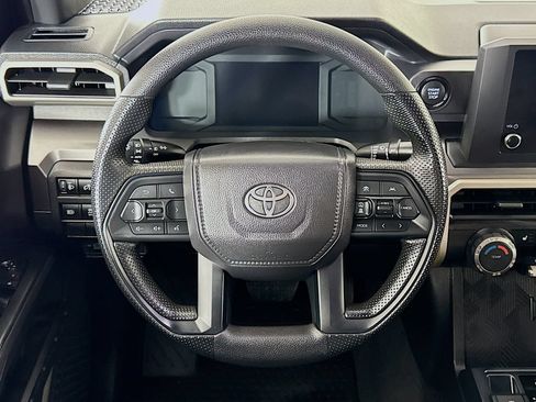 Certified 2025 Toyota Tacoma SR5 AWD/4WD image 4
