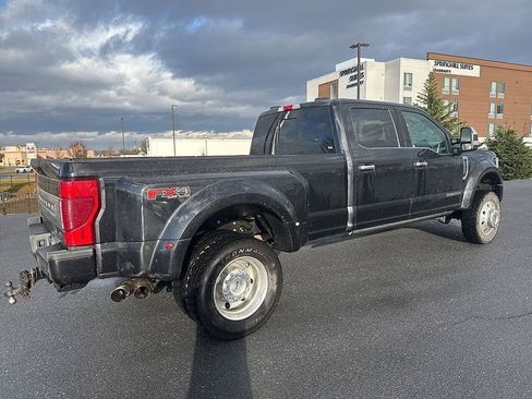 Used 2021 Ford F450 Platinum w/ FX4 Off-Road Package image 4