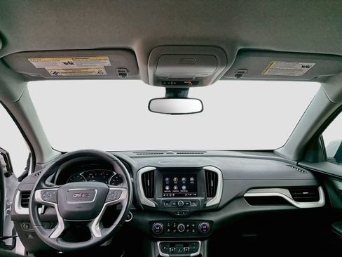 Used 2024 GMC Terrain SLE w/ Driver Convenience Package FWD image 20