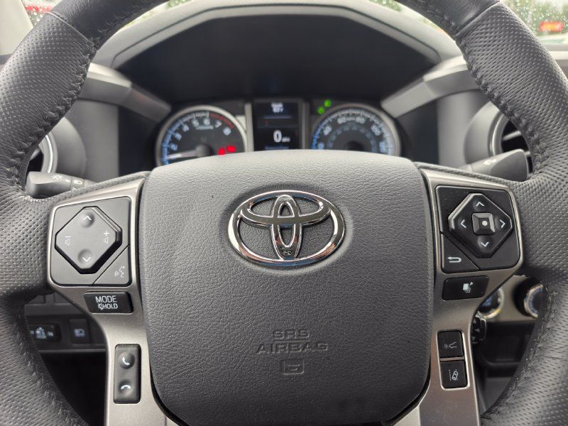 Used 2023 Toyota Tacoma SR5 AWD/4WD image 12