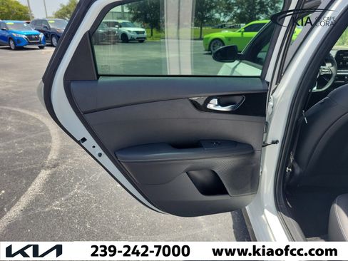 Used 2021 Kia Forte GT-Line FWD image 14