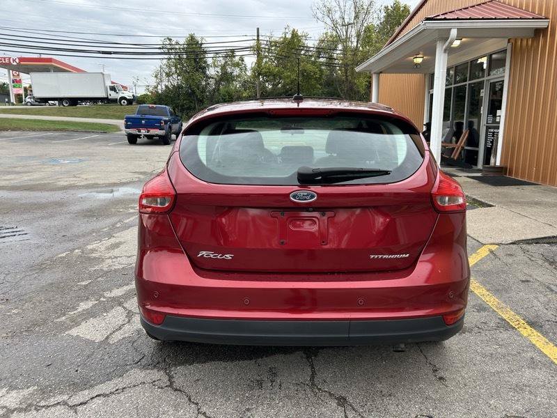 Used 2017 Ford Focus Titanium FWD image 5