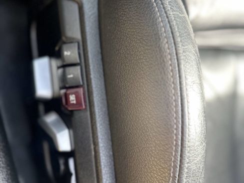 Used 2018 BMW 430i Convertible image 28